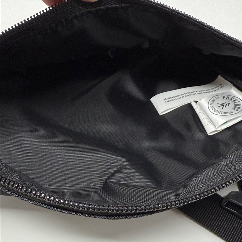 Parkland Black Fanny Pack with decorator pins NEW - Picture 4 of 7